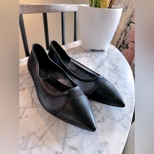 Chanel Interlocking CC Logo Ballet Flats